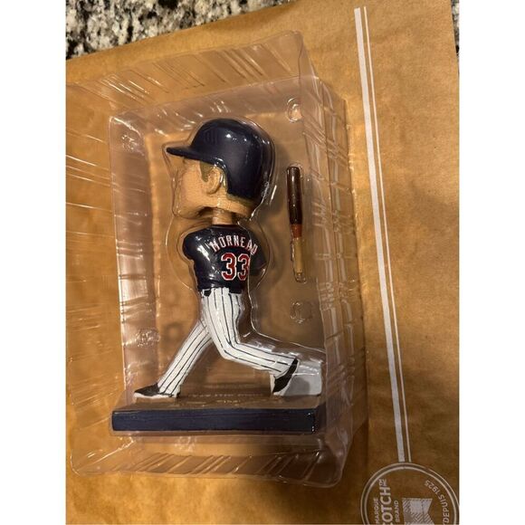 Justin Morneau 2020 Bobblehead Twins Hall of Fame - Picture 6 of 12